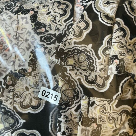 Croft & Barrow Black and White Geometric Blouse-3X - Picture 9 of 9